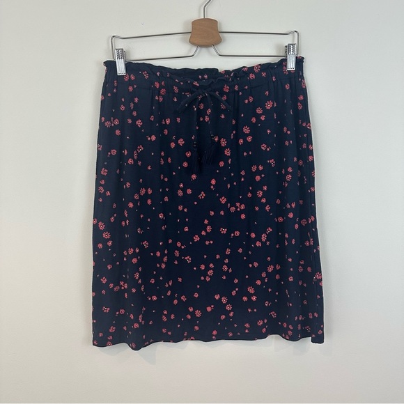 J. Jill | Navy and Red Floral Tie Waist Jersey Knee Length Skirt Size Small - Picture 2 of 6